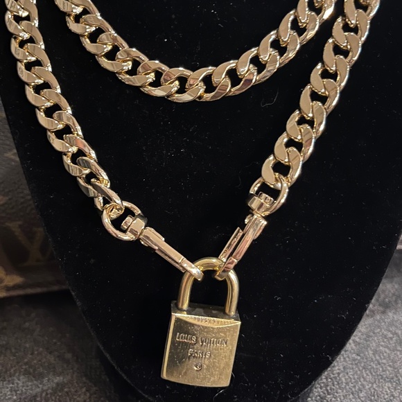 Louis Vuitton Padlock on Chain Gold Necklace - Picture 1 of 6